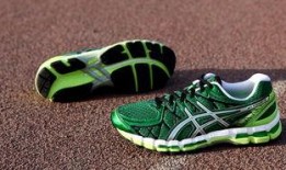 最新跑鞋爆料,揭秘最新爆料中的科技与设计革新